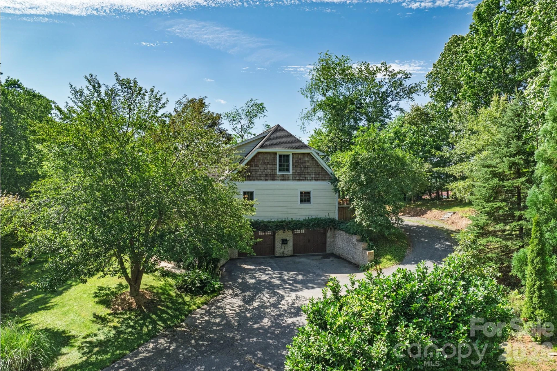17 Squires Lane - Photo 10