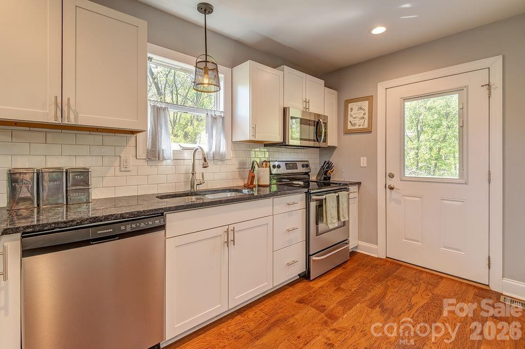 20 Plemmons Street - Photo 11