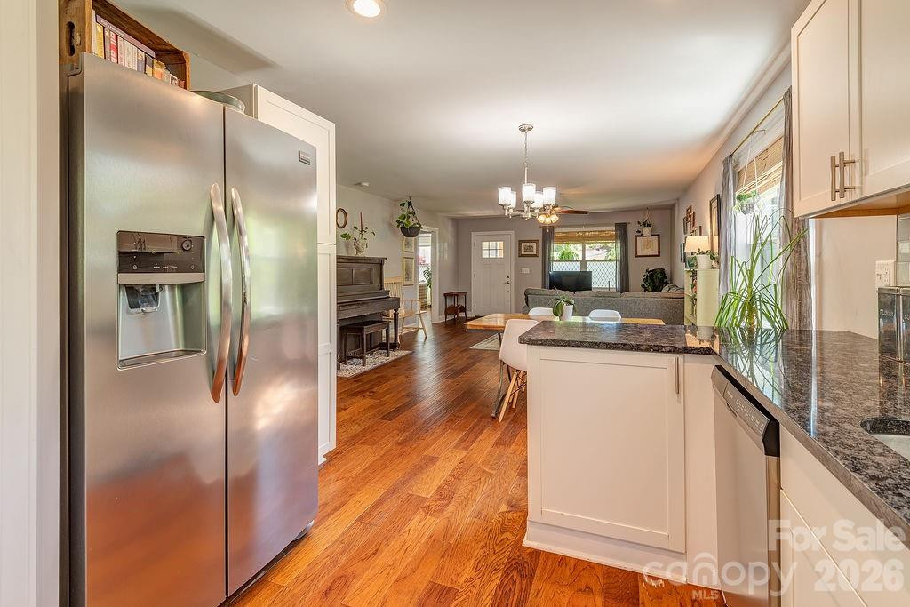 20 Plemmons Street - Photo 14