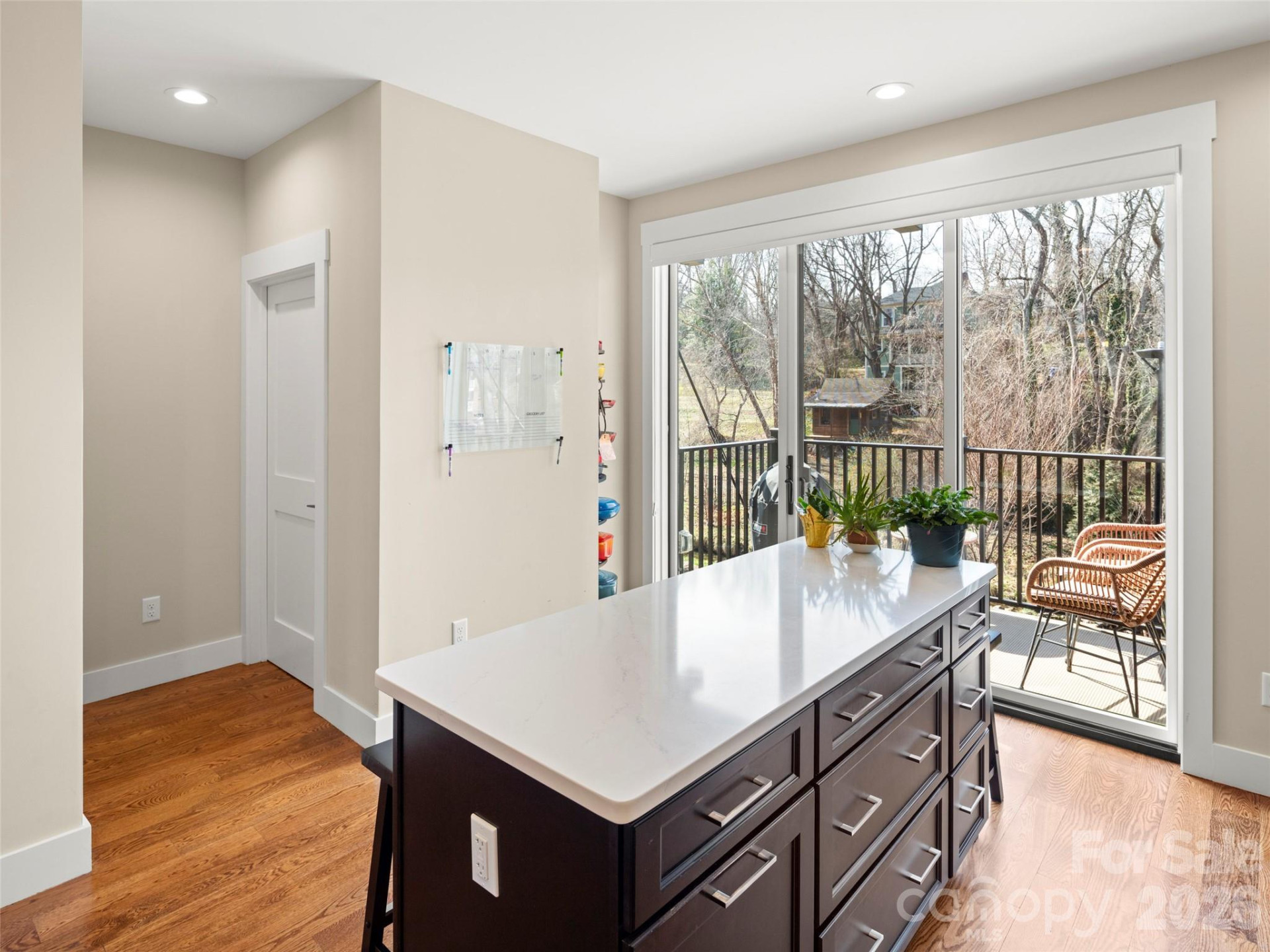 221 Broadway Street - Photo 11