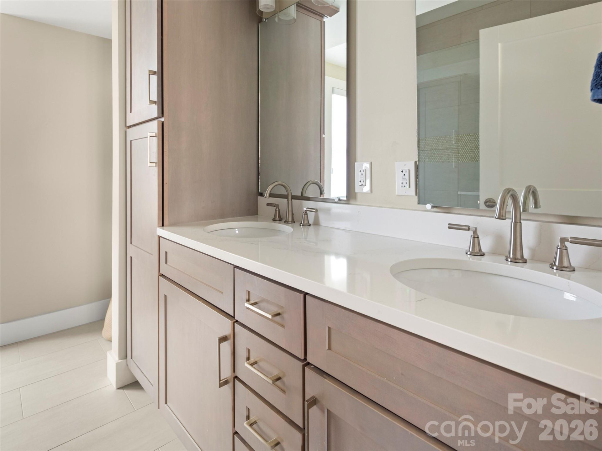 221 Broadway Street - Photo 15