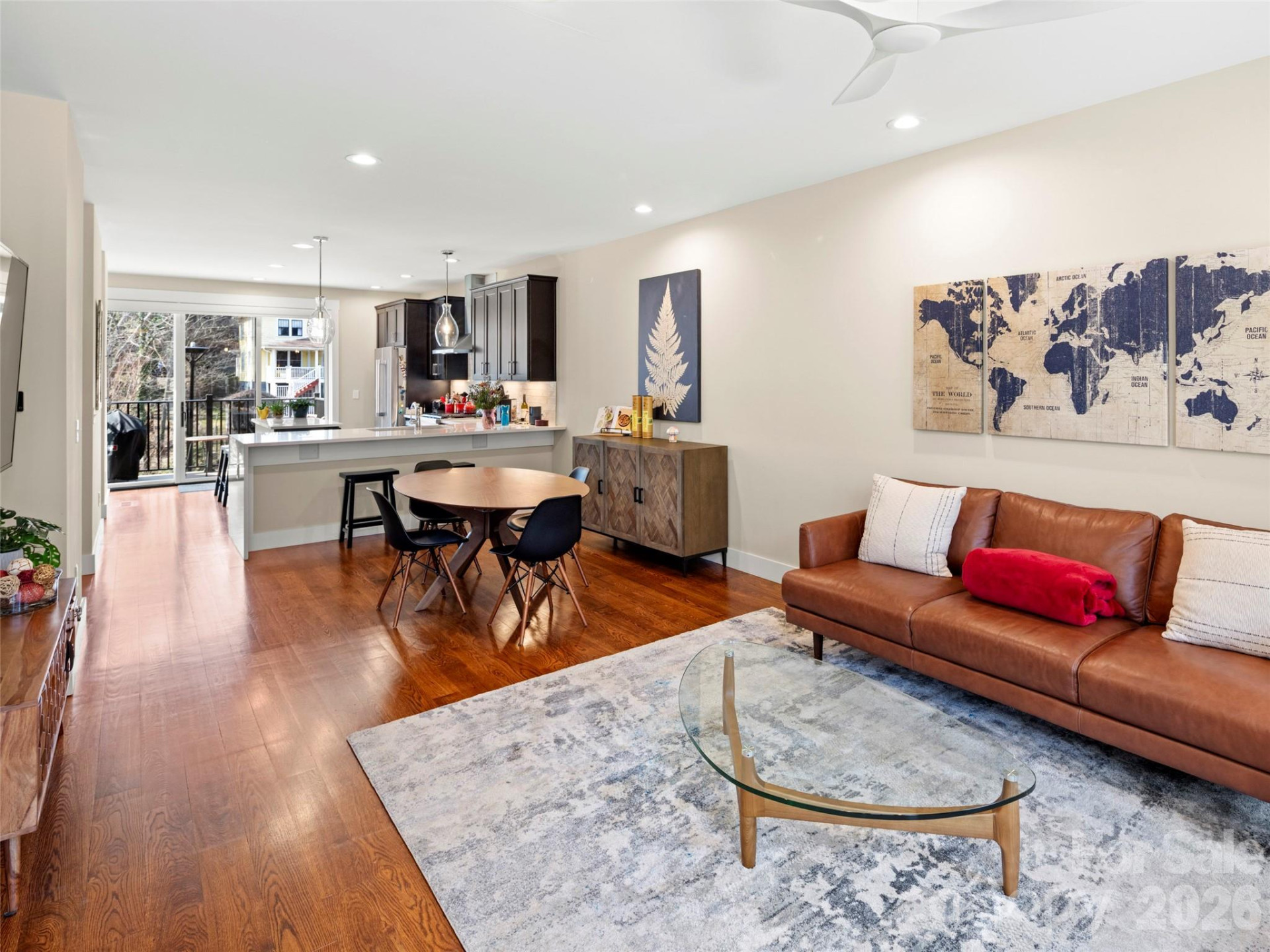 221 Broadway Street - Photo 3