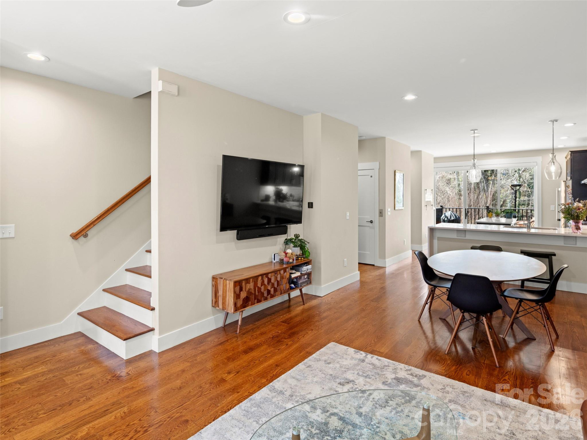 221 Broadway Street - Photo 4