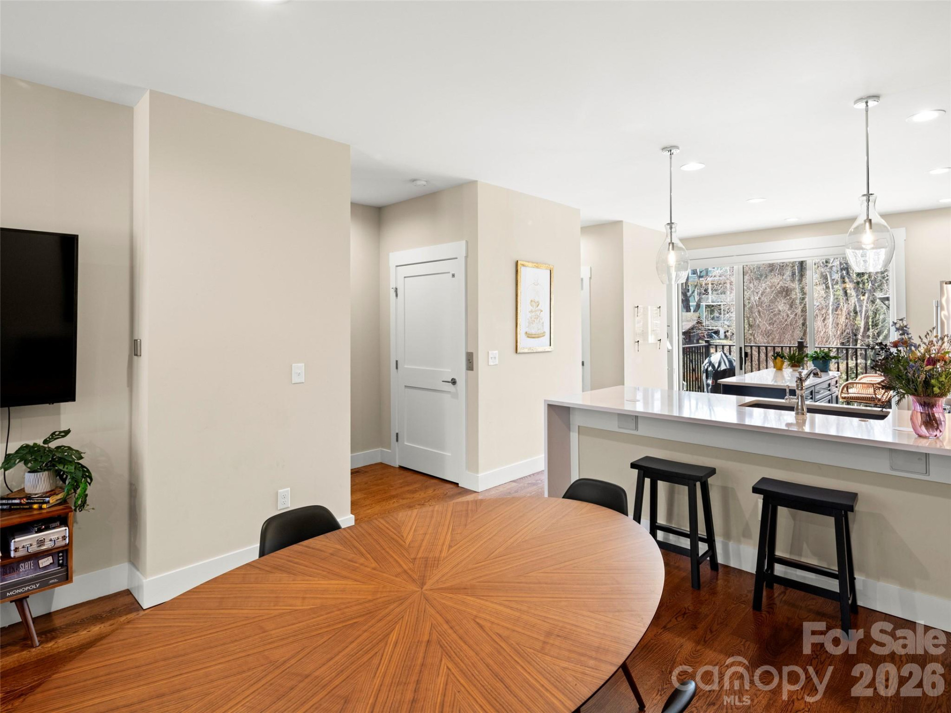 221 Broadway Street - Photo 6