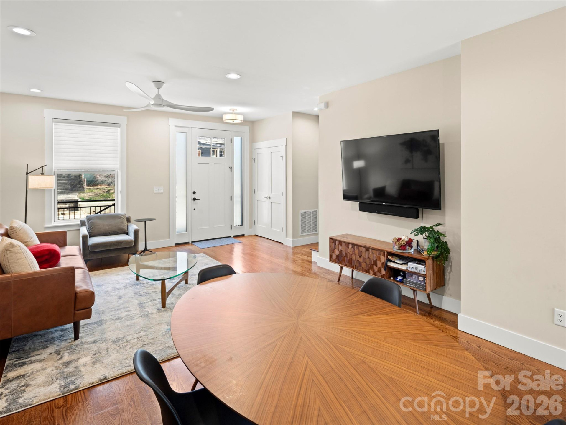 221 Broadway Street - Photo 7