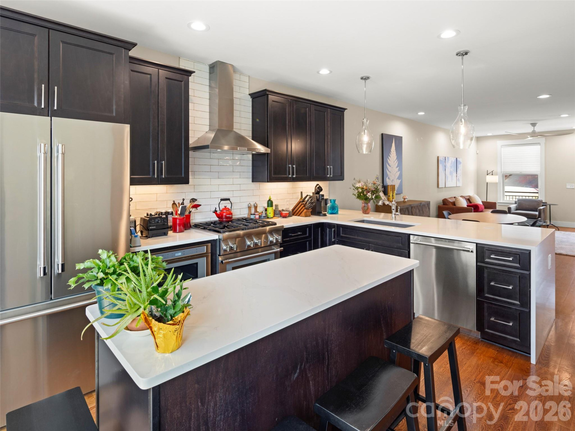 221 Broadway Street - Photo 9