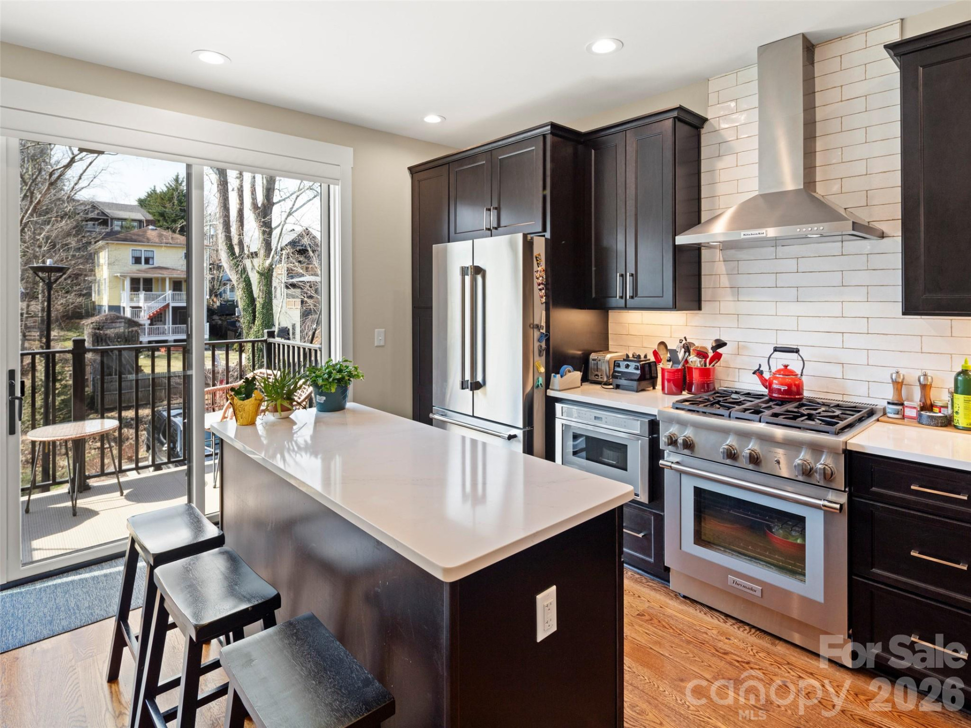 221 Broadway Street - Photo 10