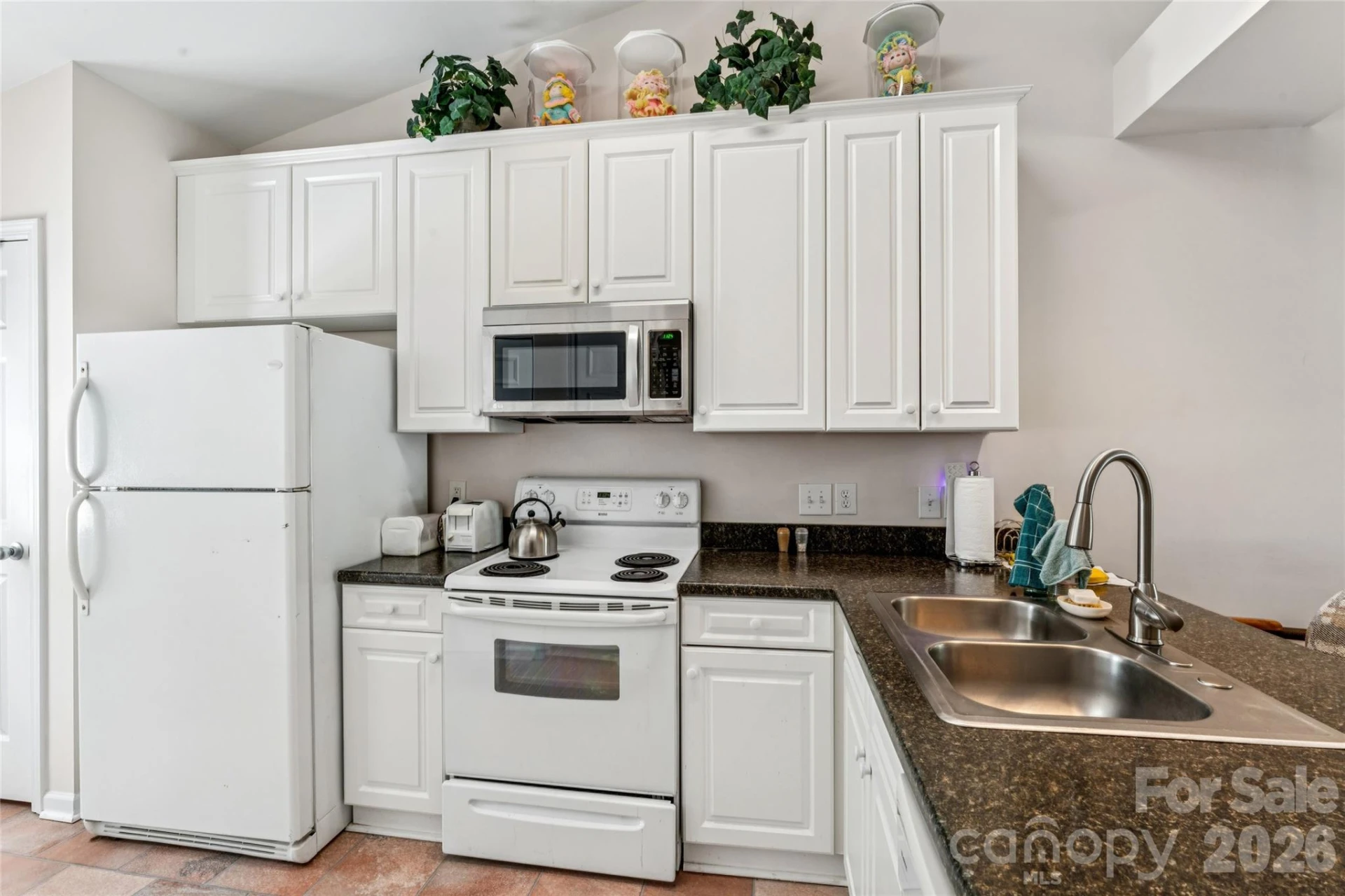 329 Mcneely Avenue - Photo 23
