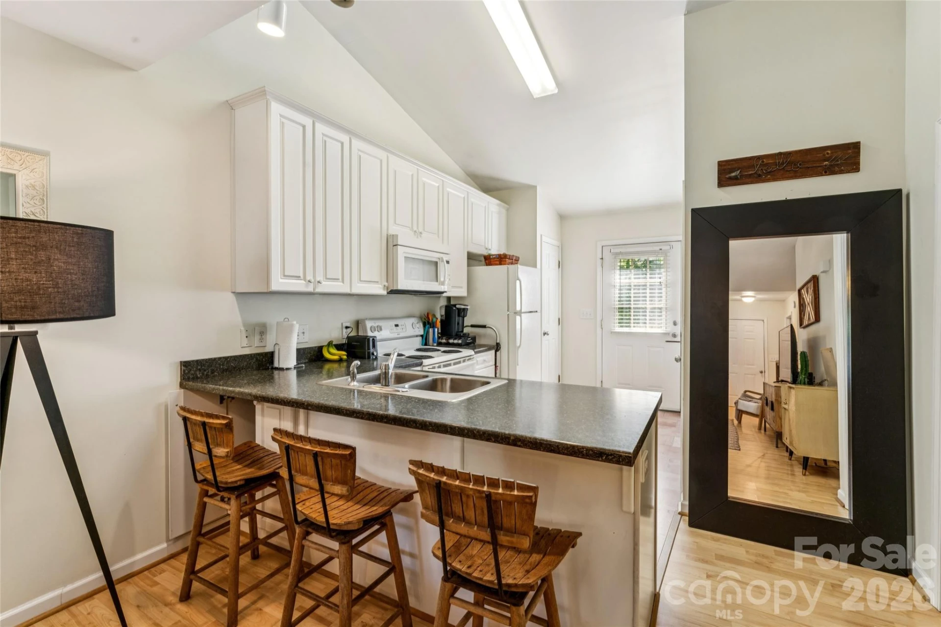 329 Mcneely Avenue - Photo 9