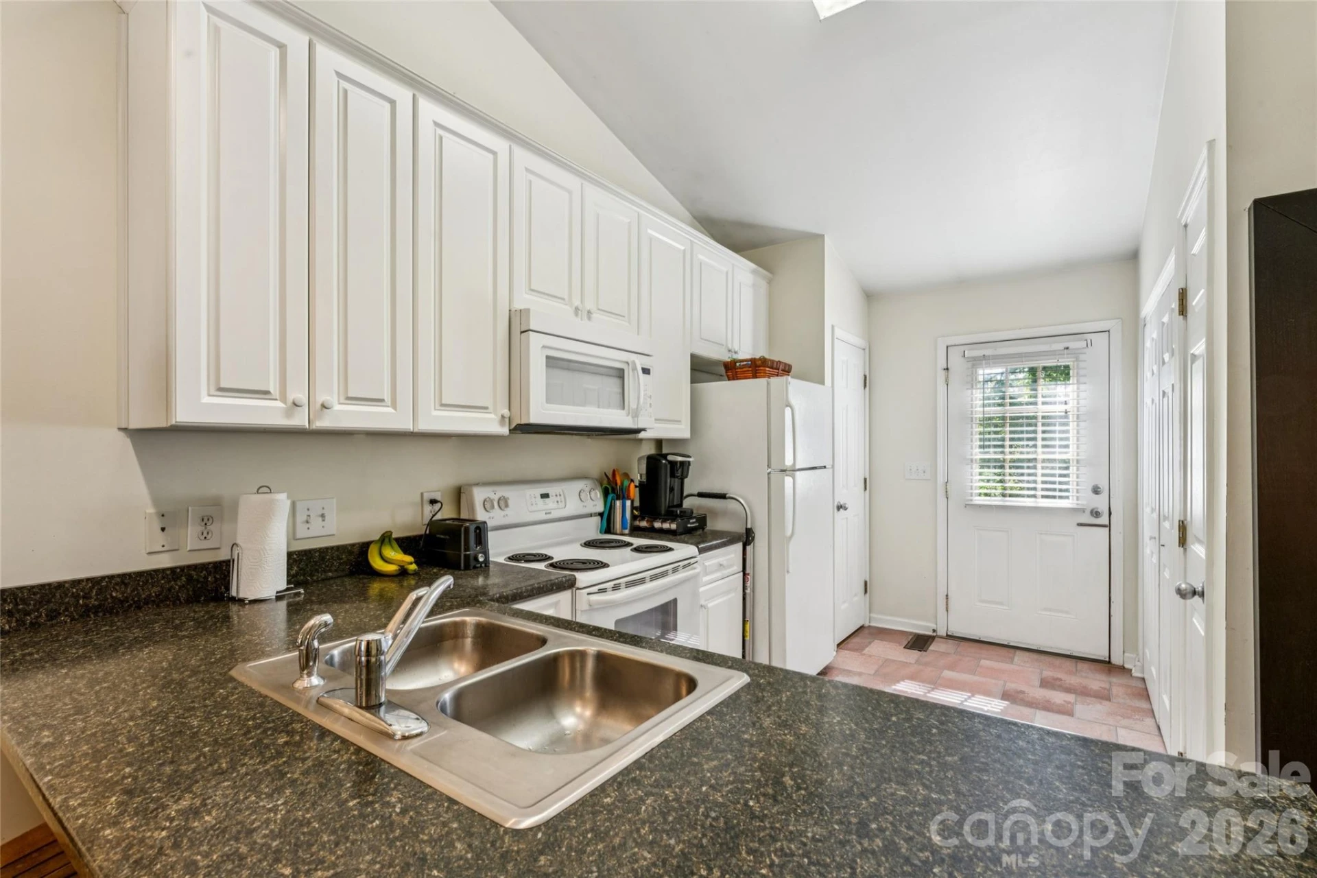 329 Mcneely Avenue - Photo 10