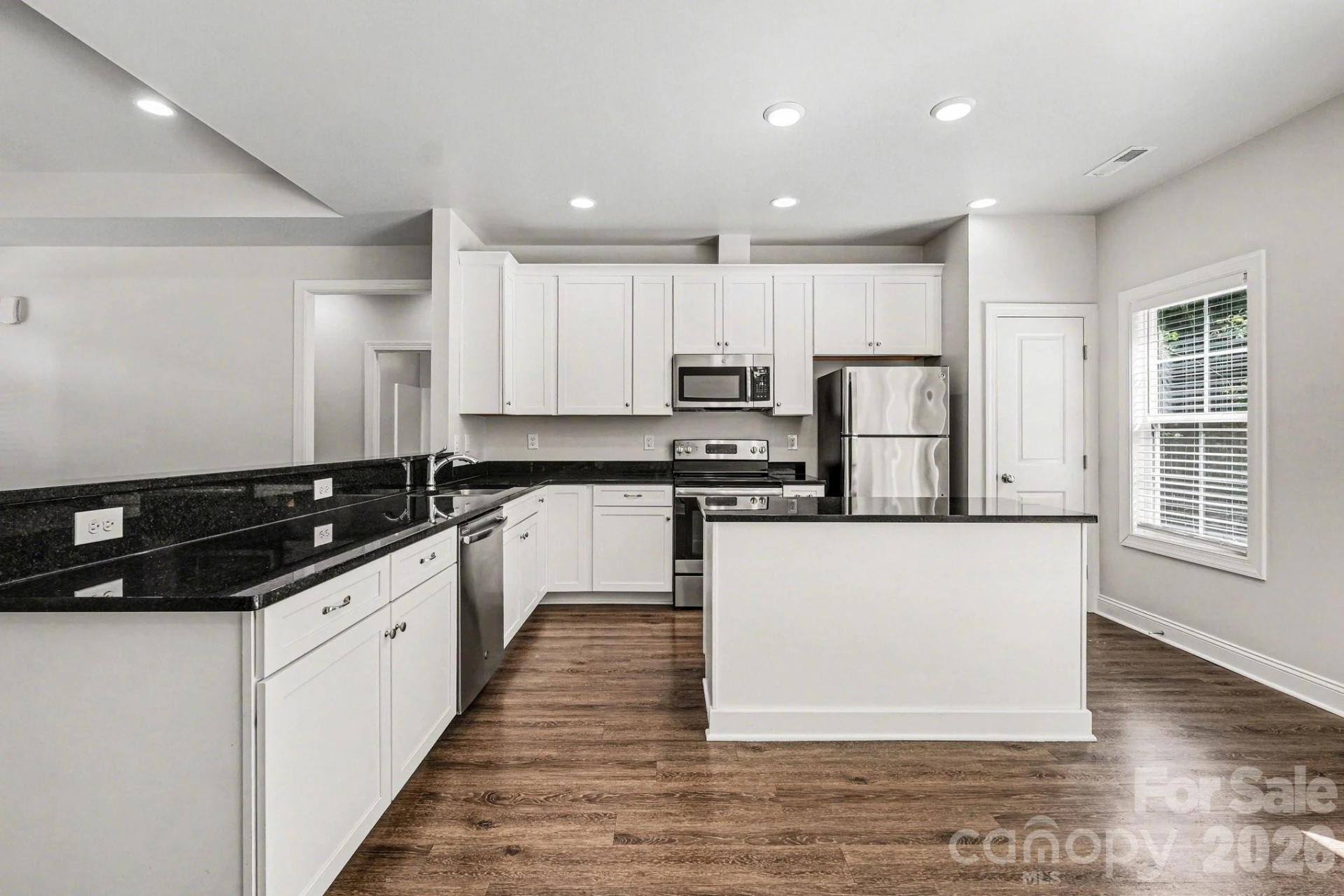 2660 Poplar Cove Drive - Photo 11