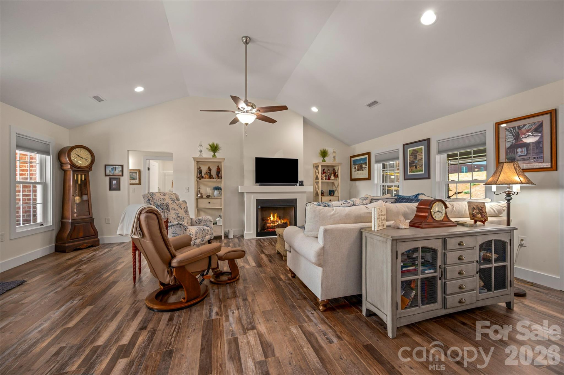 130 Central Park Circle - Photo 11