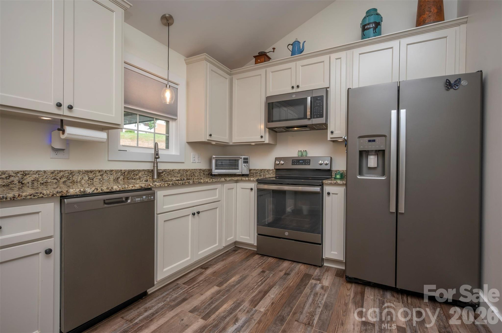 130 Central Park Circle - Photo 13