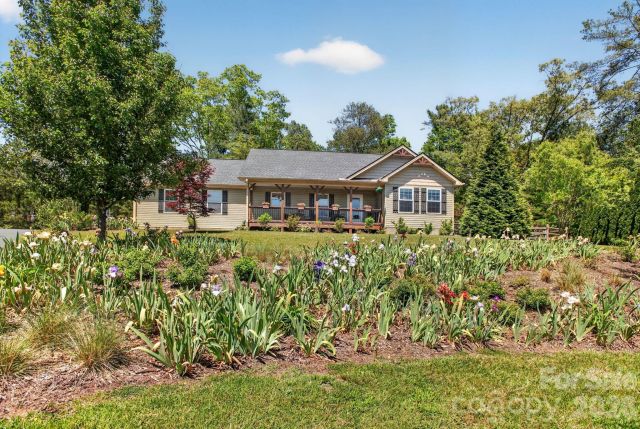 75 Sunset Ridge Drive, Etowah, NC, 28729