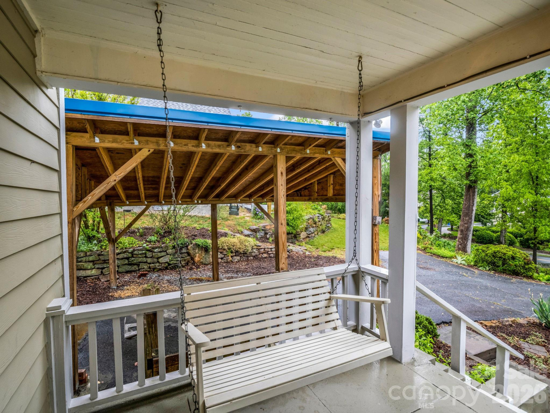 104 Lake Avenue - Photo 9