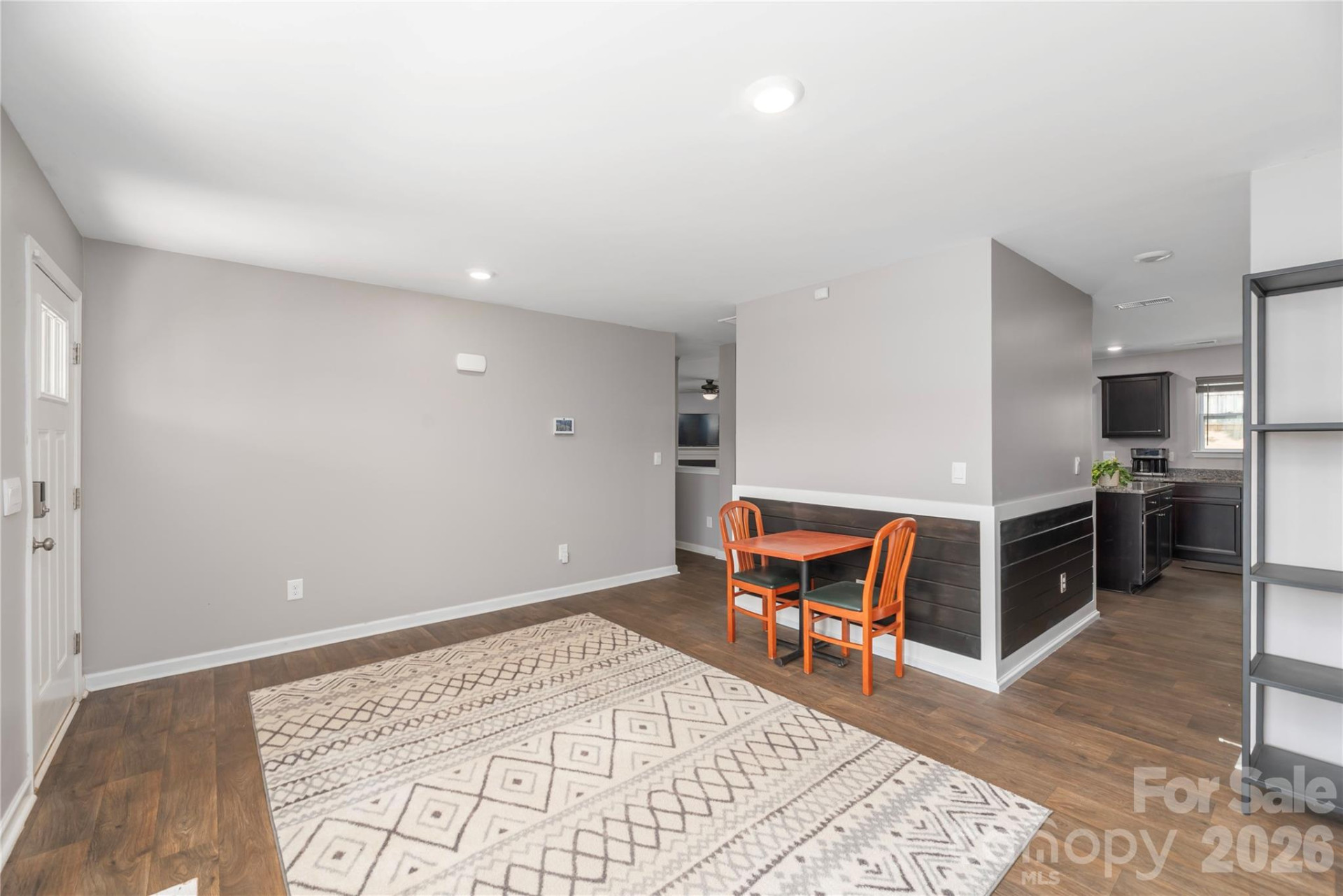 220 Roper Street - Photo 4