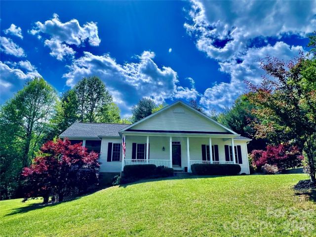 7 Curtis Drive, Hendersonville, NC, 28739