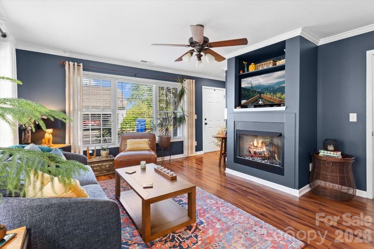 92 Rotunda Circle - Photo 2