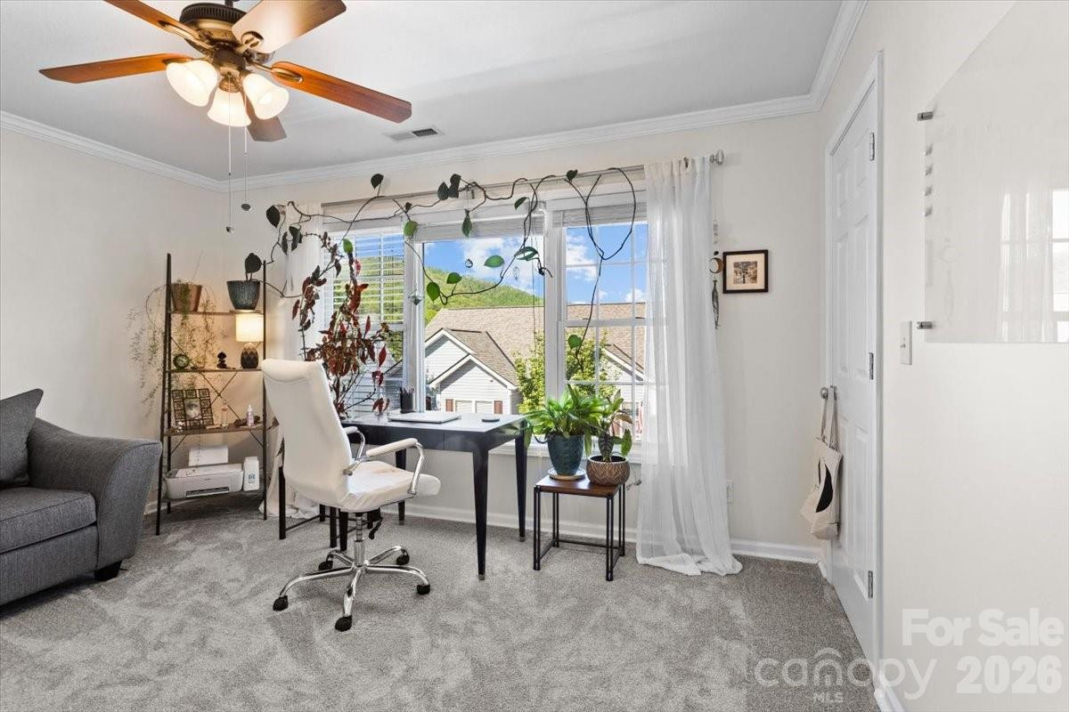 92 Rotunda Circle - Photo 13