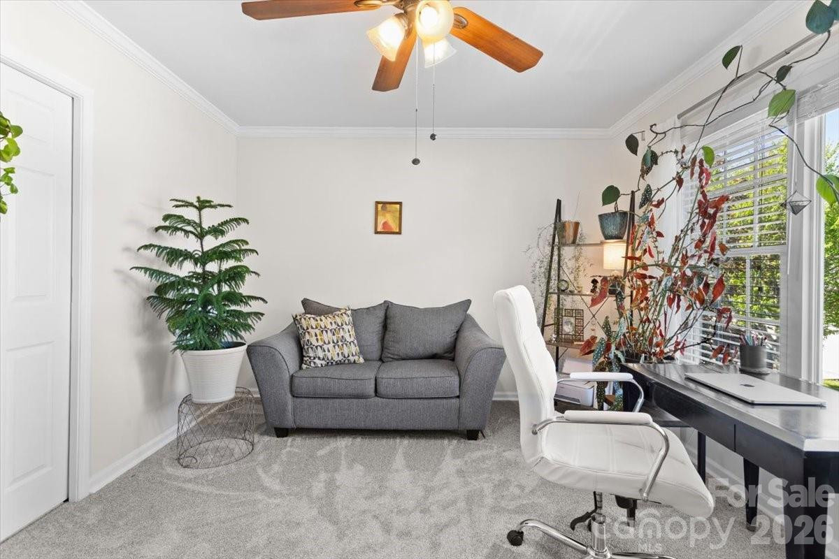 92 Rotunda Circle - Photo 14