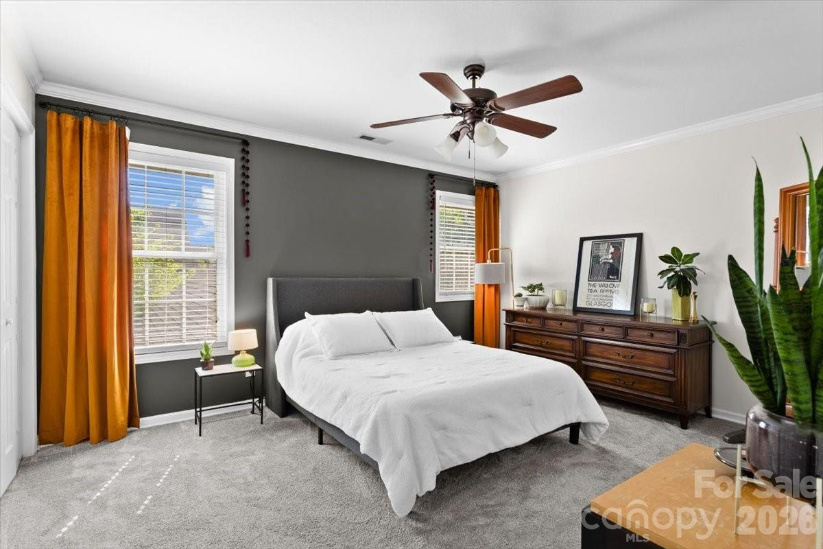 92 Rotunda Circle - Photo 18