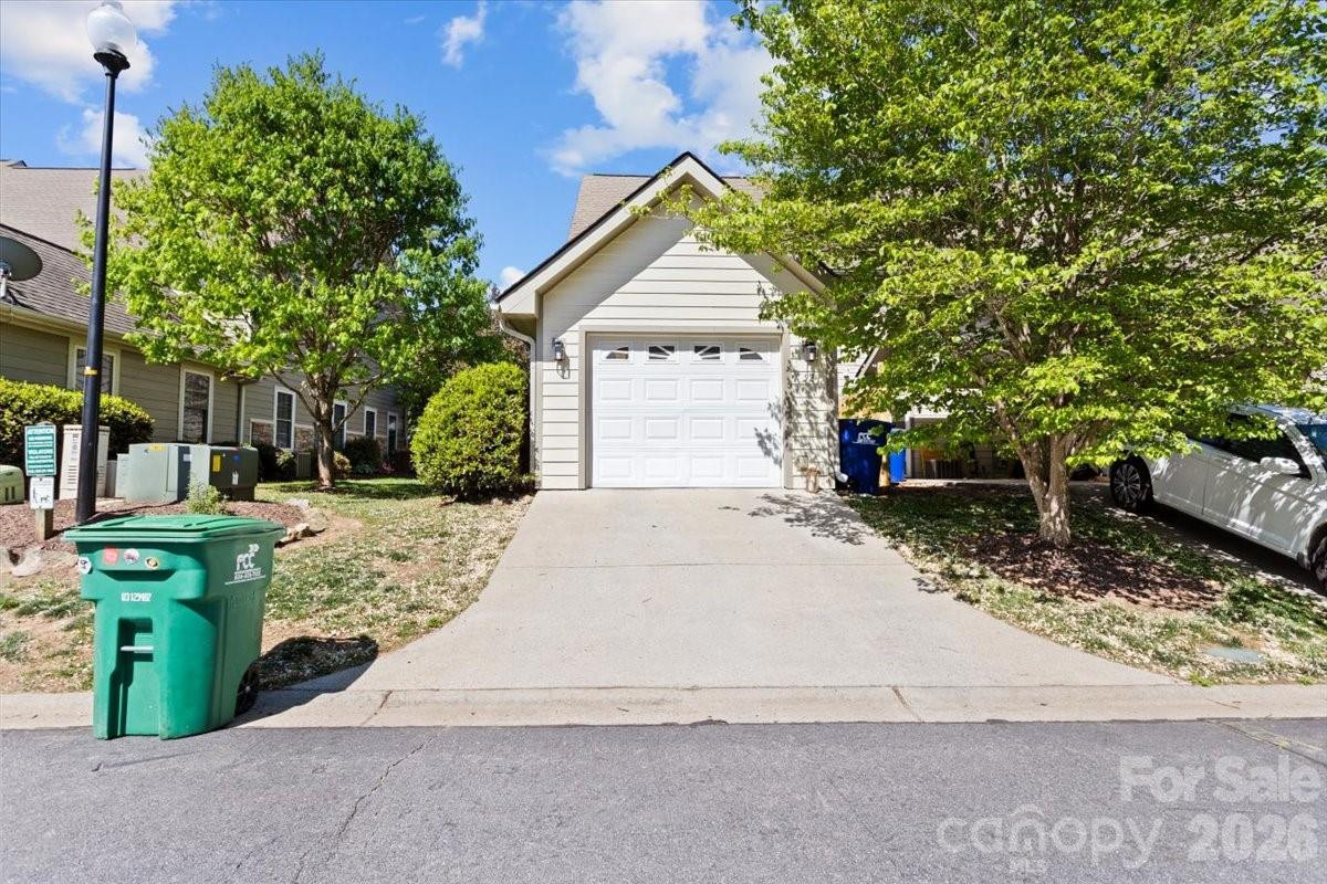 92 Rotunda Circle - Photo 21