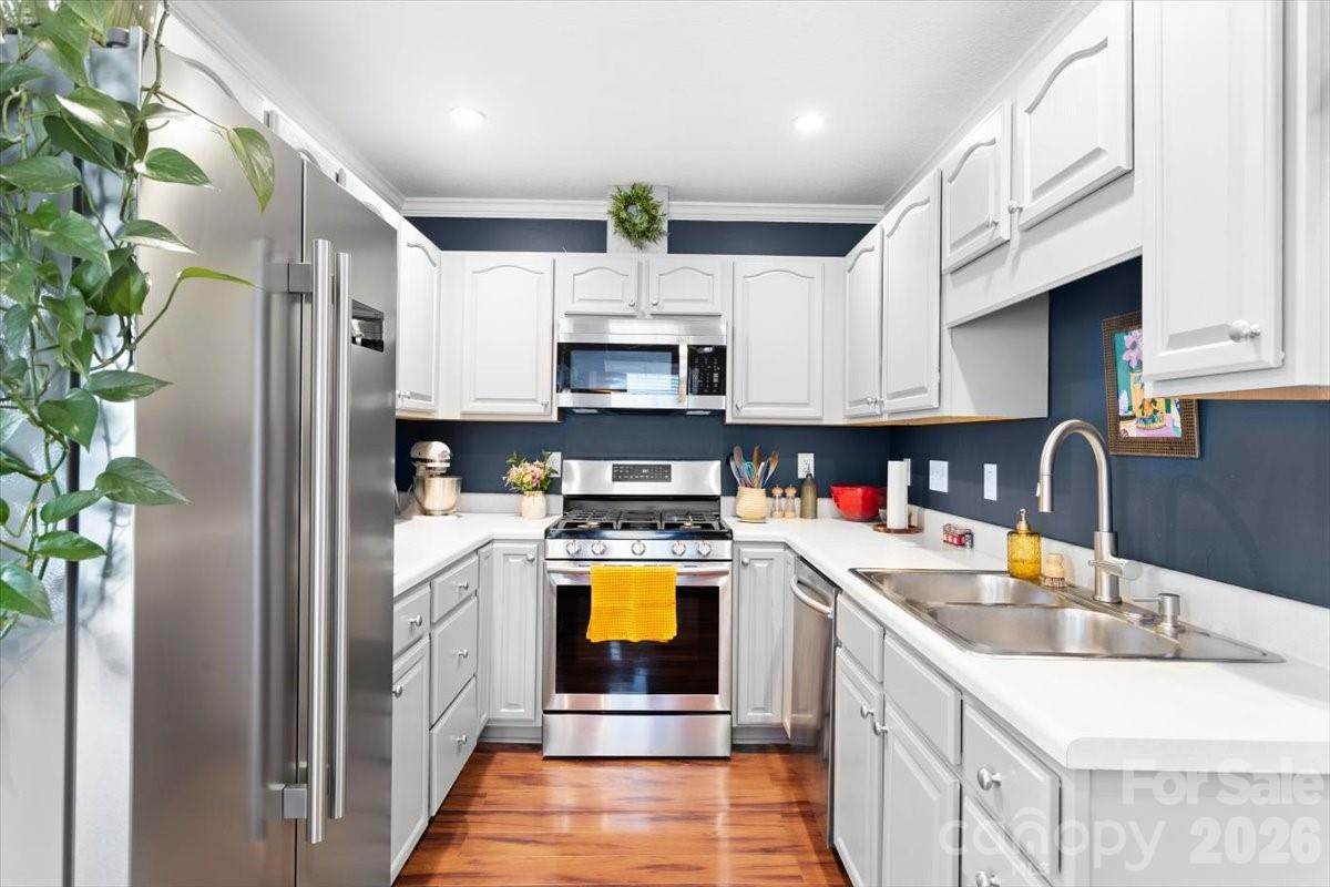 92 Rotunda Circle - Photo 7