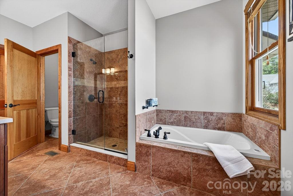 24 Triple Fairways Drive - Photo 17