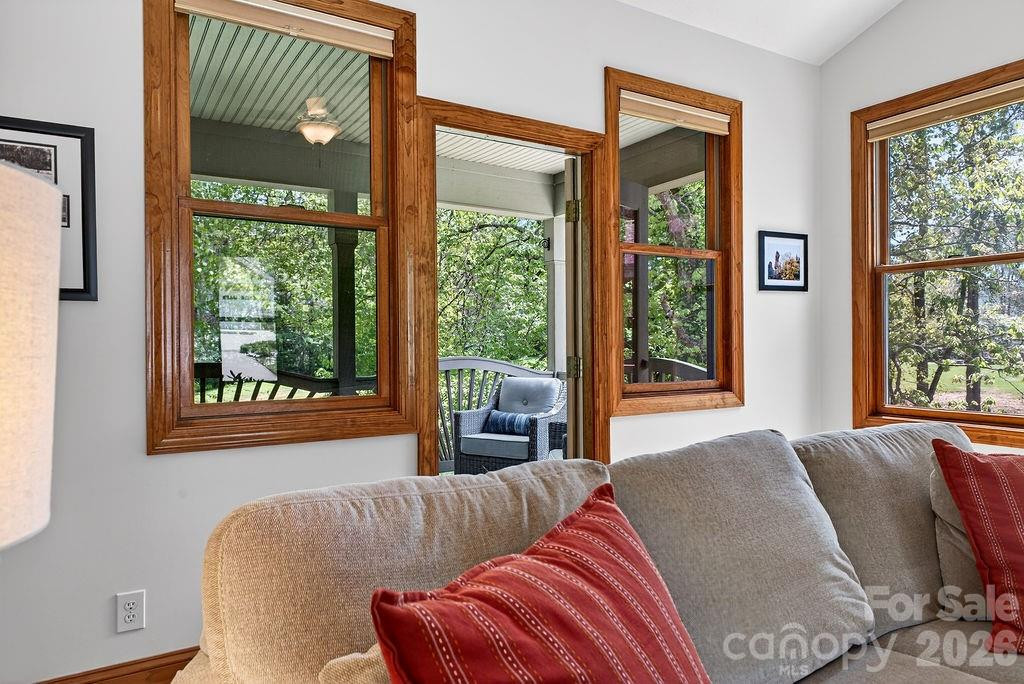 24 Triple Fairways Drive - Photo 4