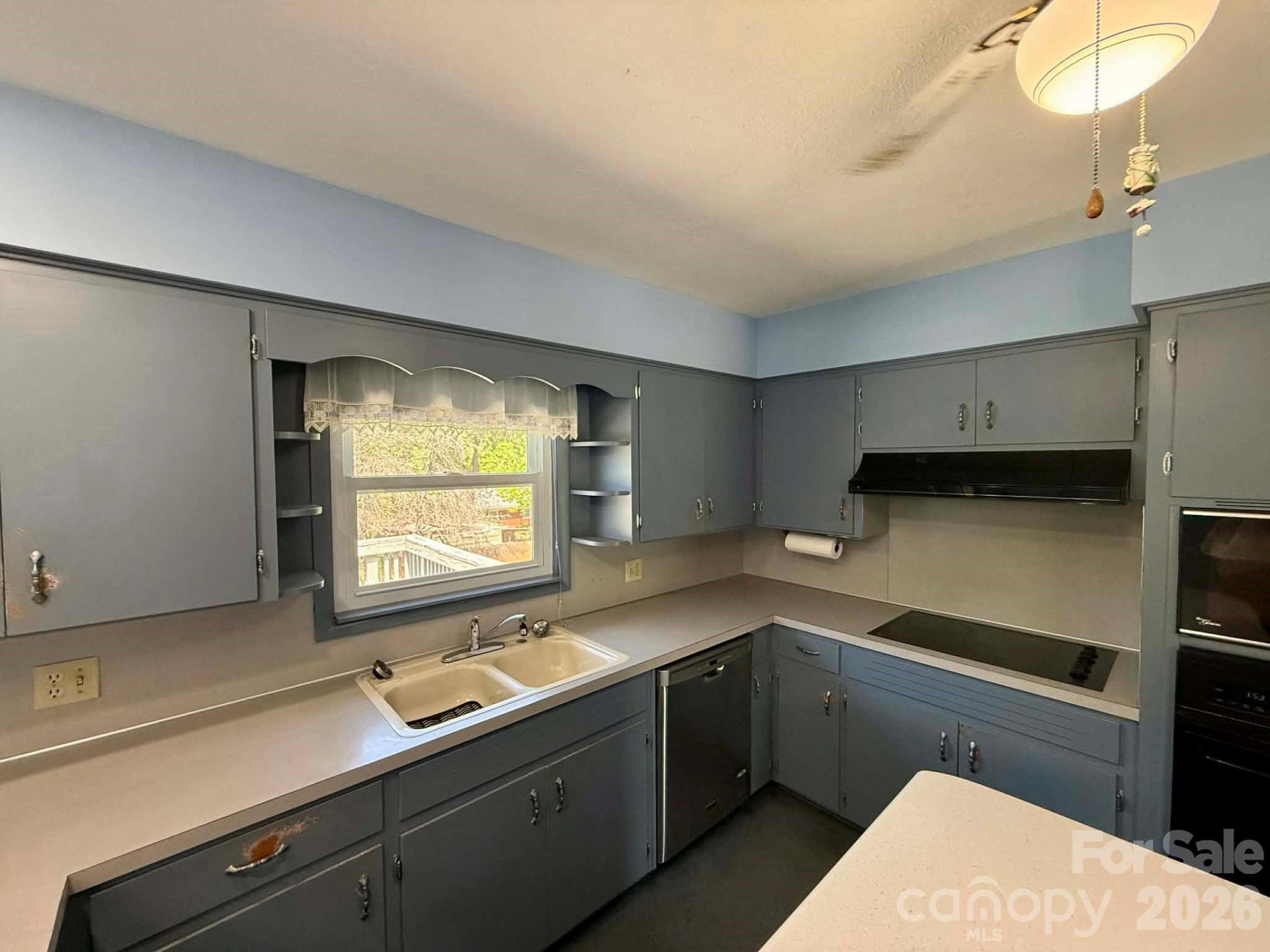 3195 Westview Street - Photo 17