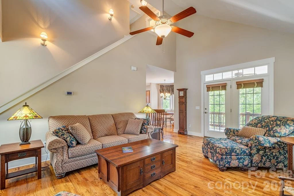 4 Olde Cottage Lane - Photo 2