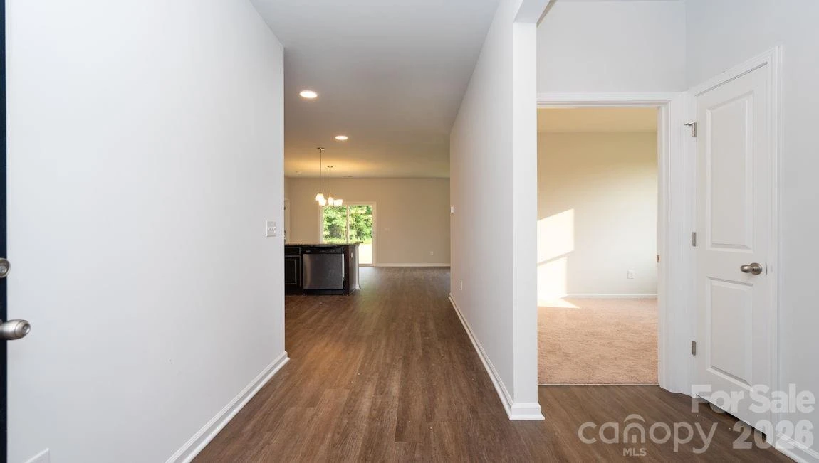 122 Queen Valley Way - Photo 4