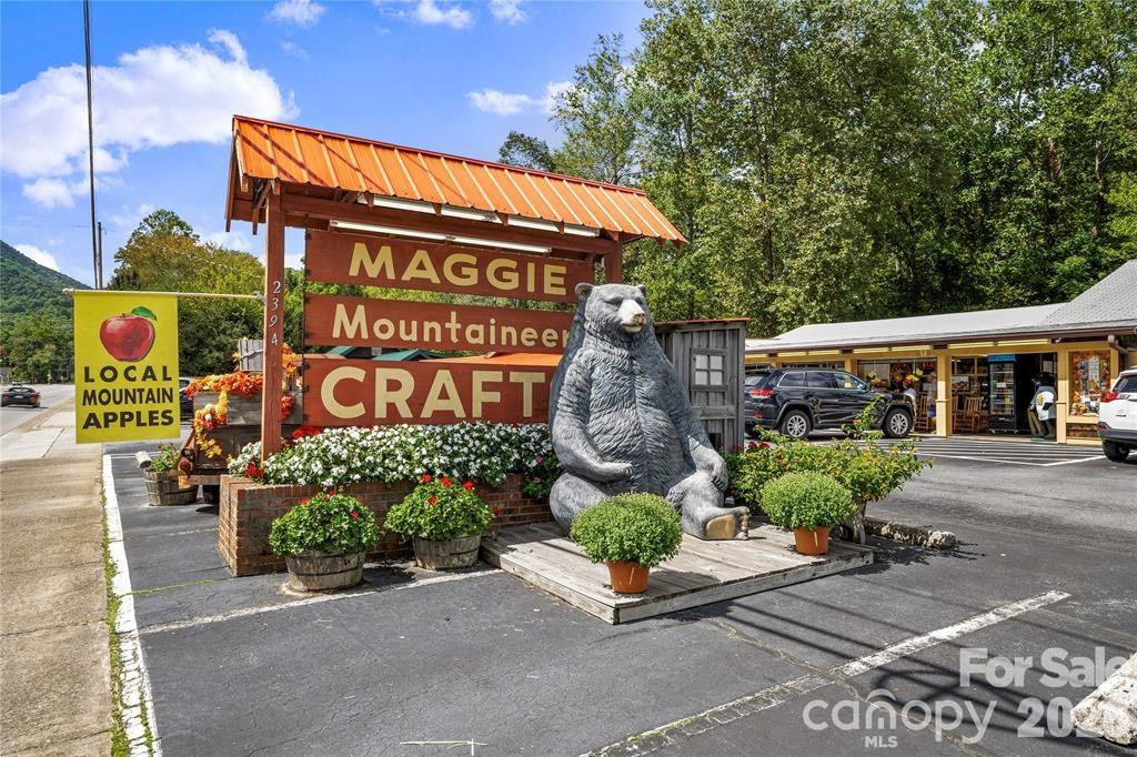 82 Honeymoon Lane - Photo 32