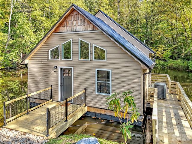 535 Hemlock Loop, Maggie Valley, NC, 28751