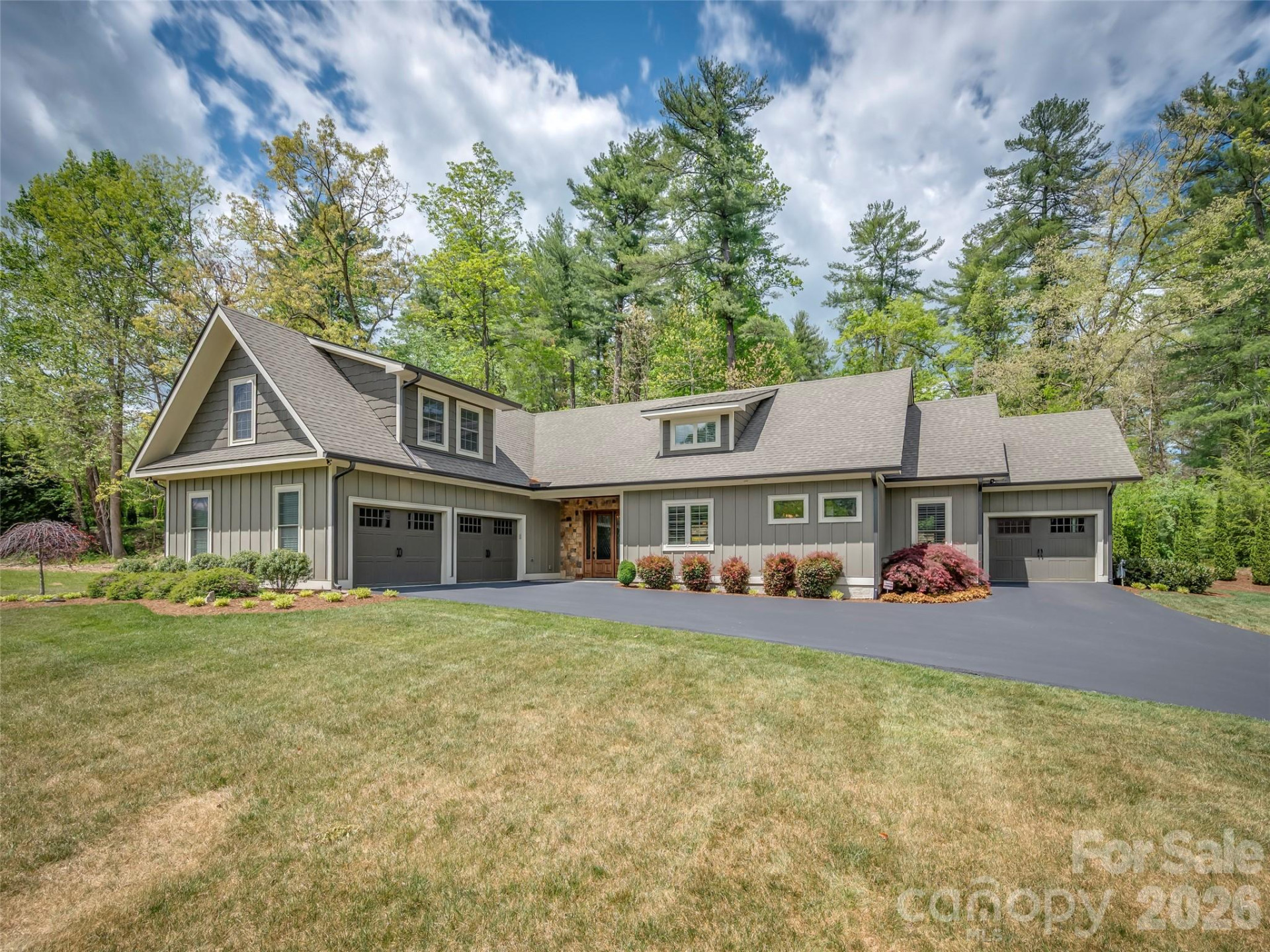 161 Linda Ann Drive - Photo 2