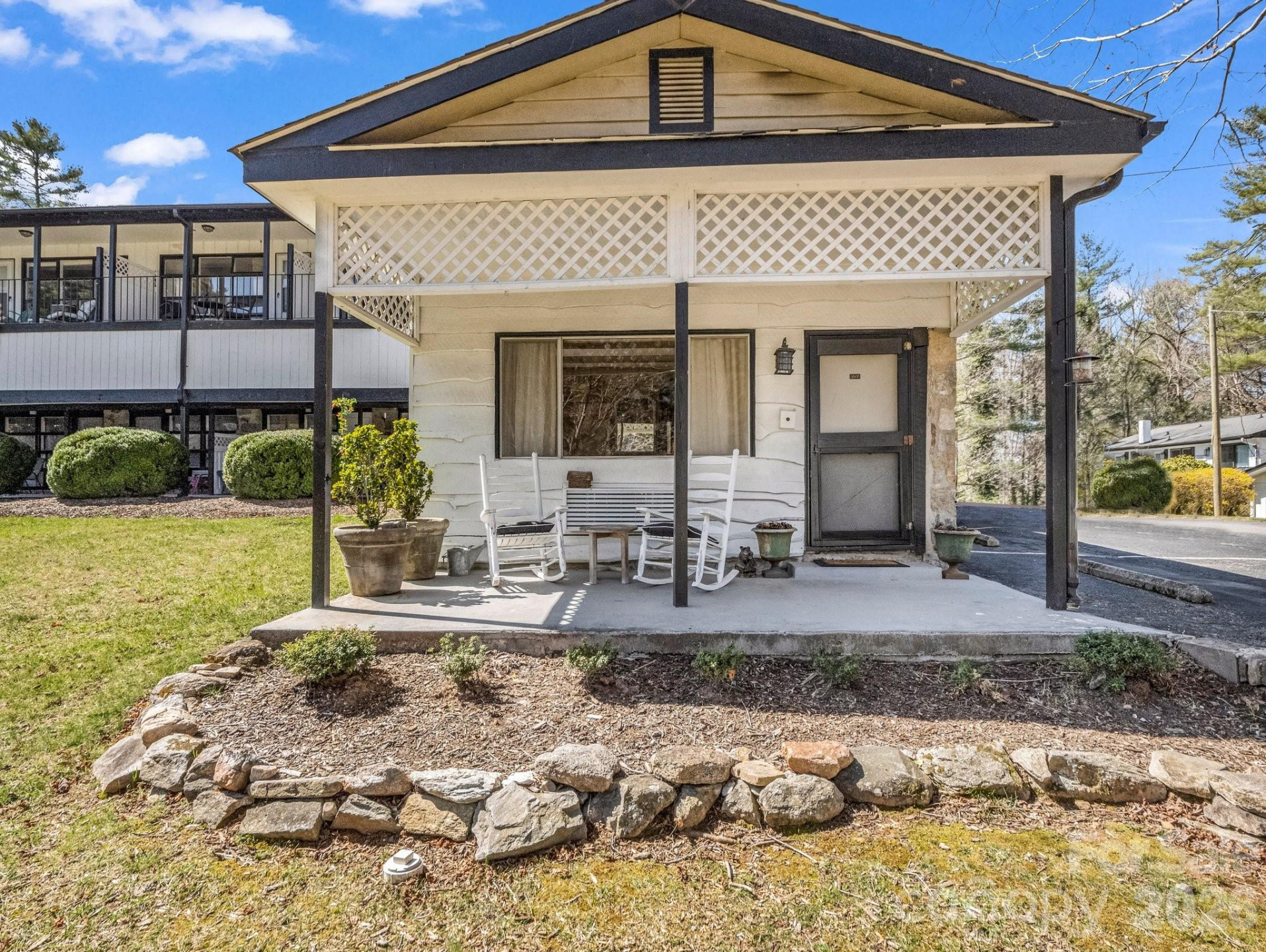 140 Old Mill Road - Photo 2