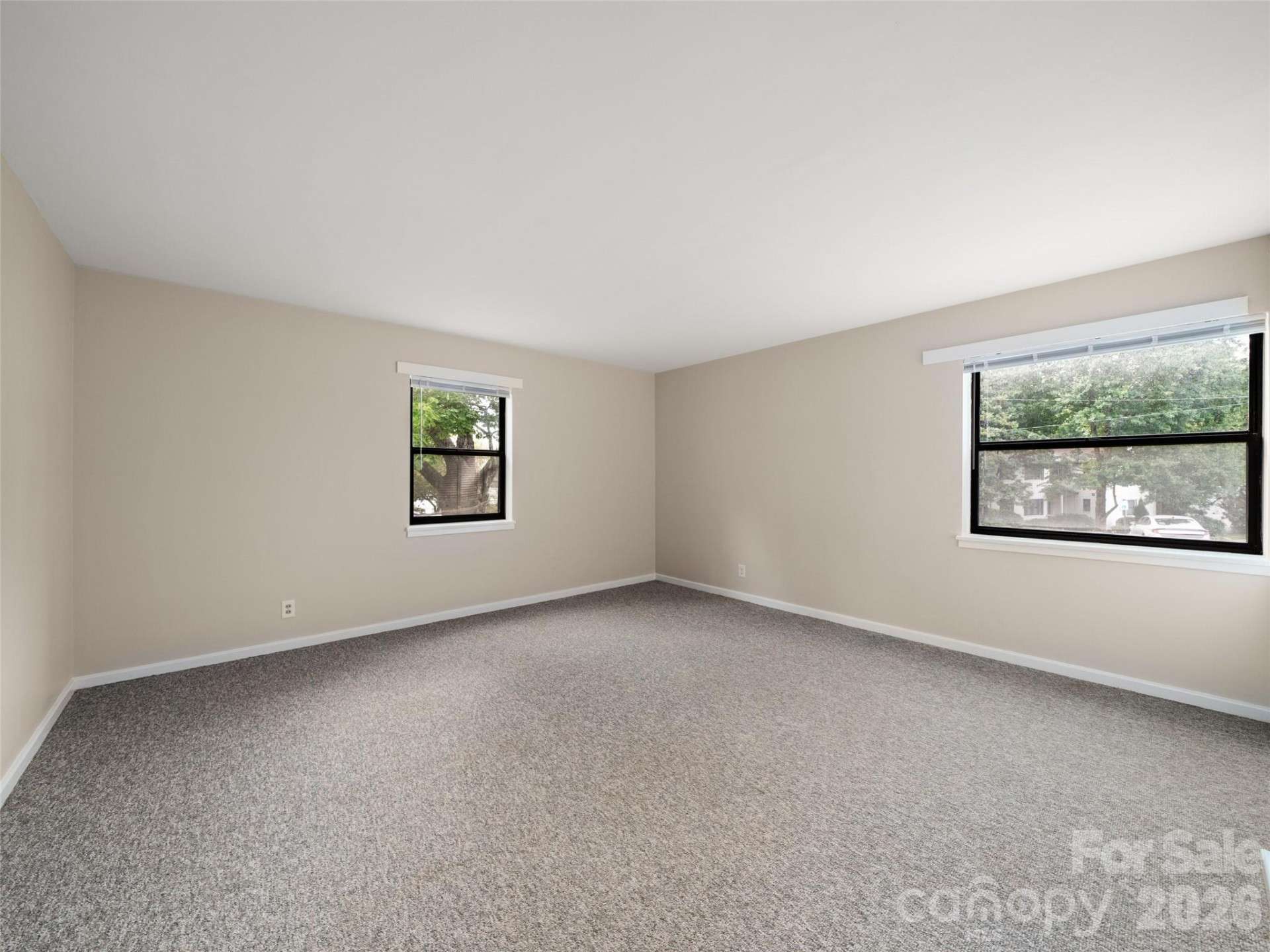 8 Units - 615 Biltmore Avenue - Photo 27