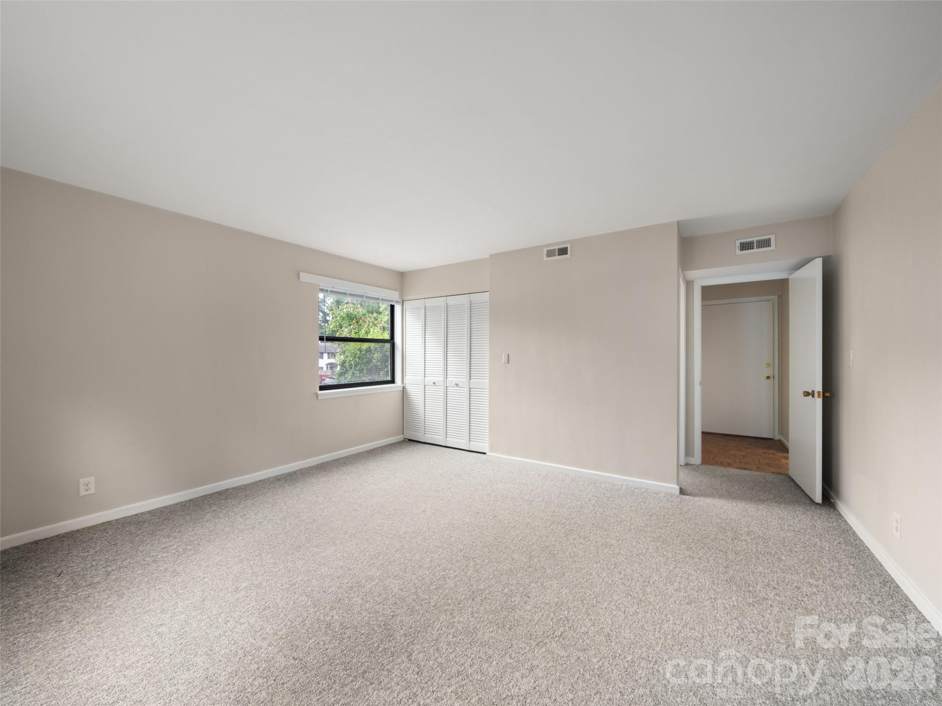 8 Units - 615 Biltmore Avenue - Photo 28