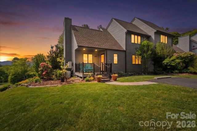 301 Robertson Street, Burnsville, NC, 28714
