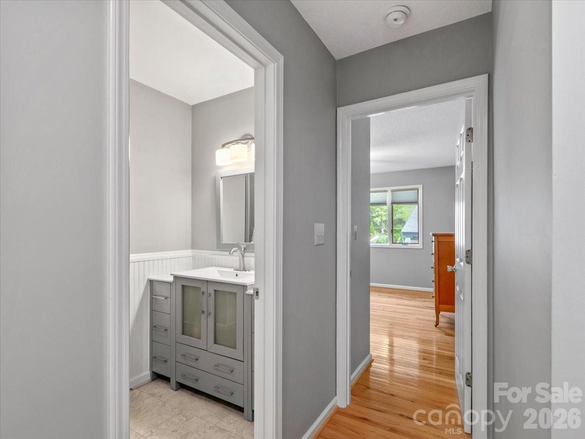 301 Robertson Street - Photo 21