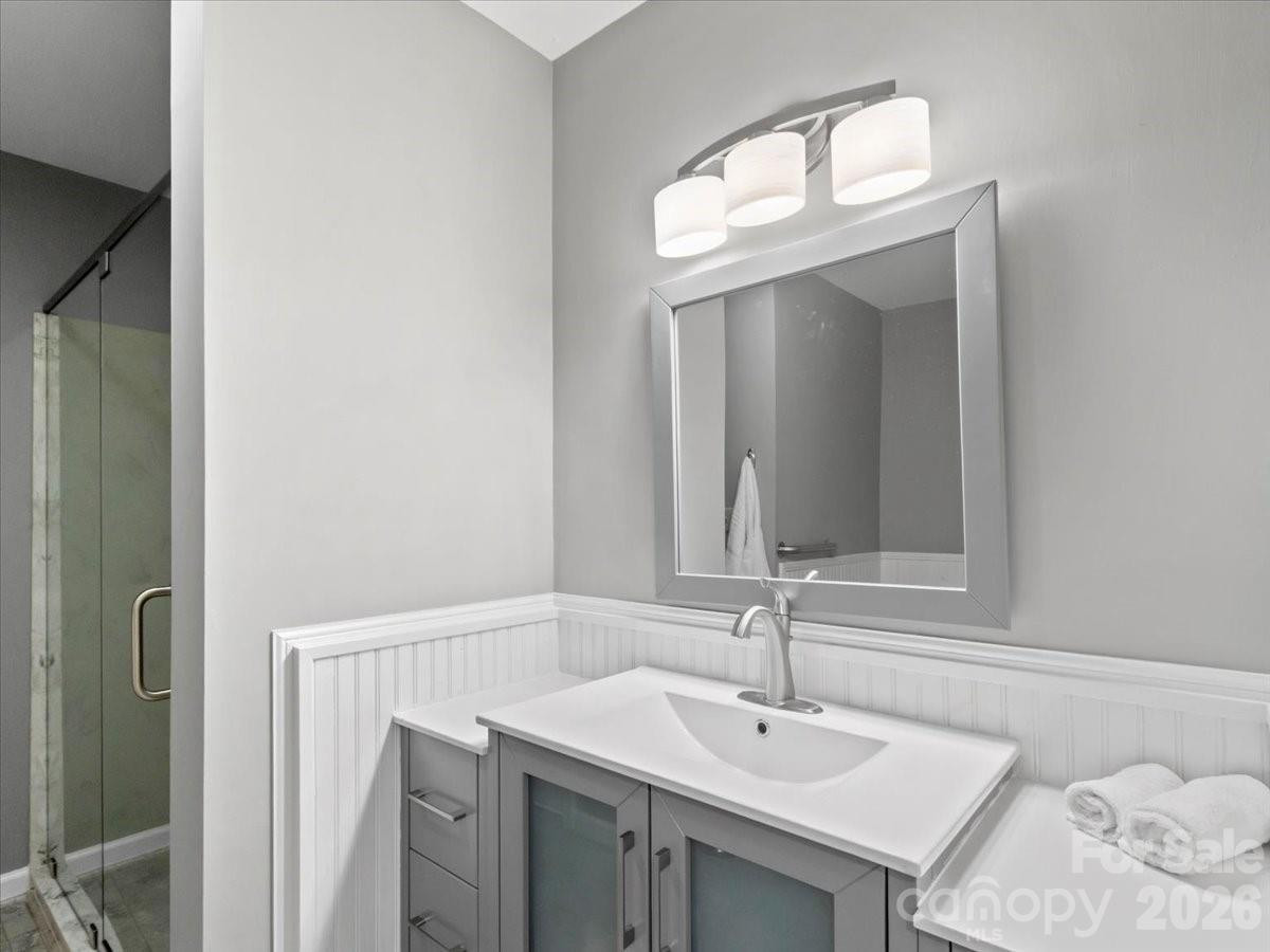301 Robertson Street - Photo 22