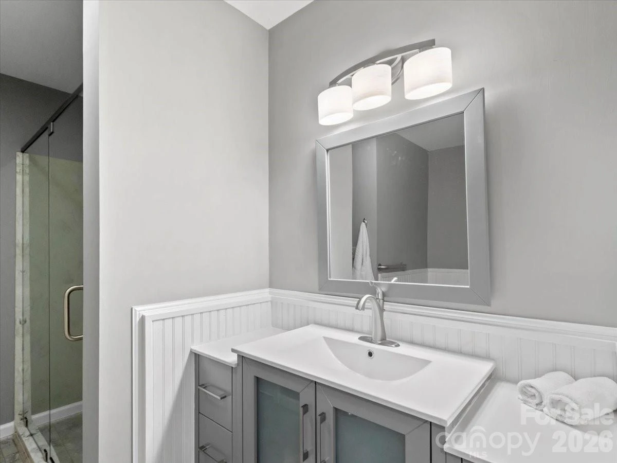 301 Robertson Street - Photo 22