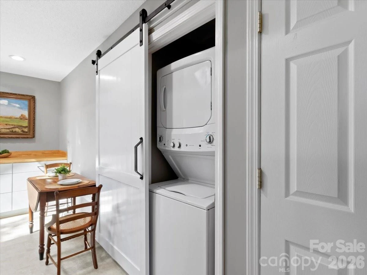 301 Robertson Street - Photo 28