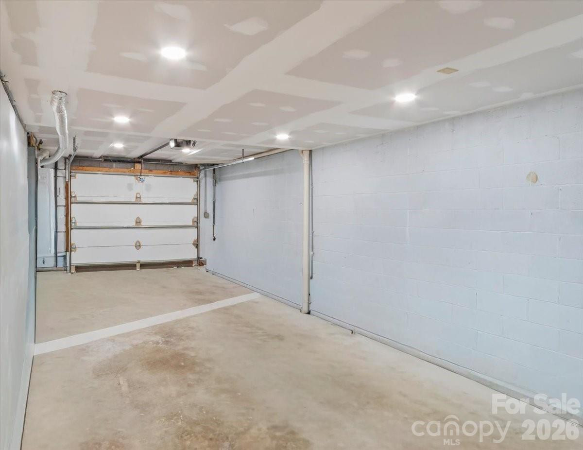301 Robertson Street - Photo 34