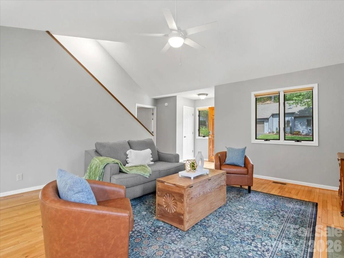 301 Robertson Street - Photo 6