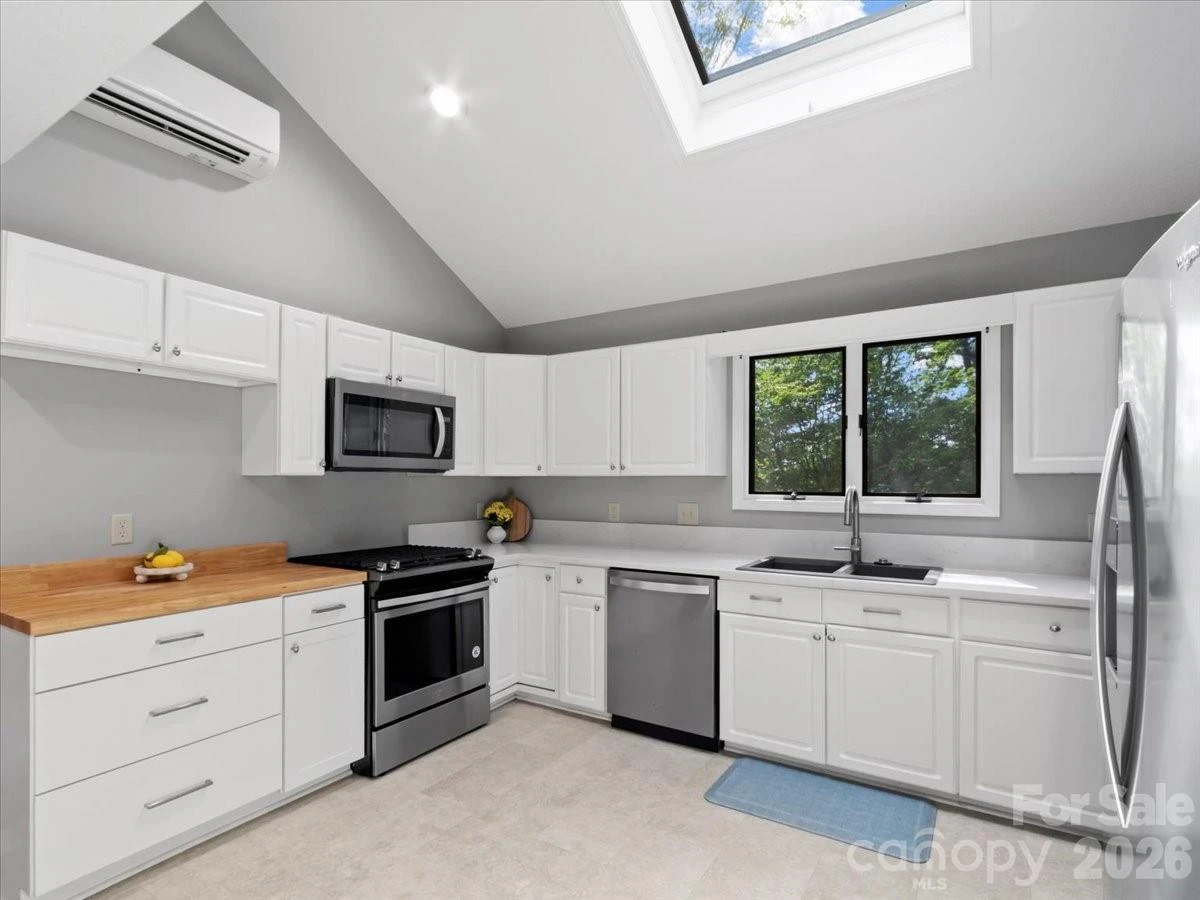 301 Robertson Street - Photo 9