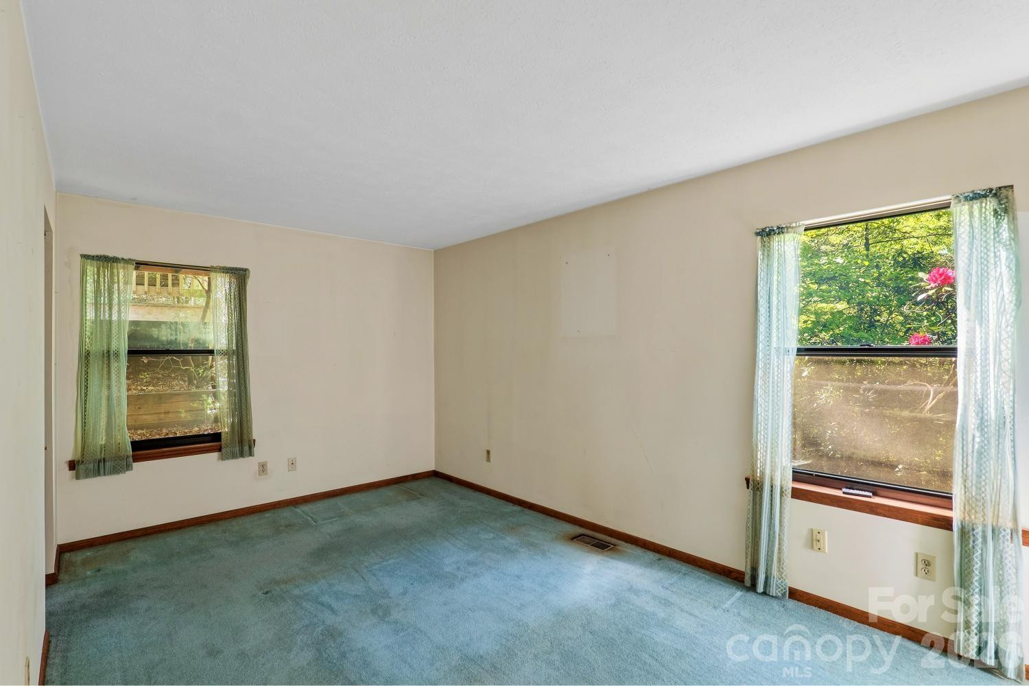98 Skyline Drive - Photo 18