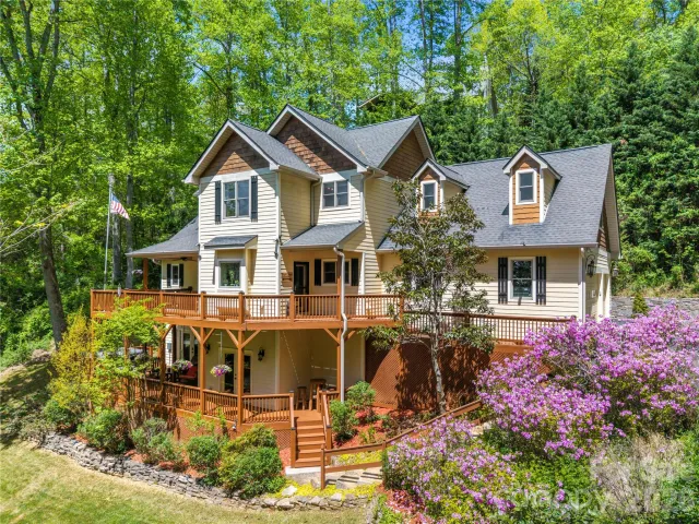 128 Churchill Downs Drive, Fairview, NC, 28730
