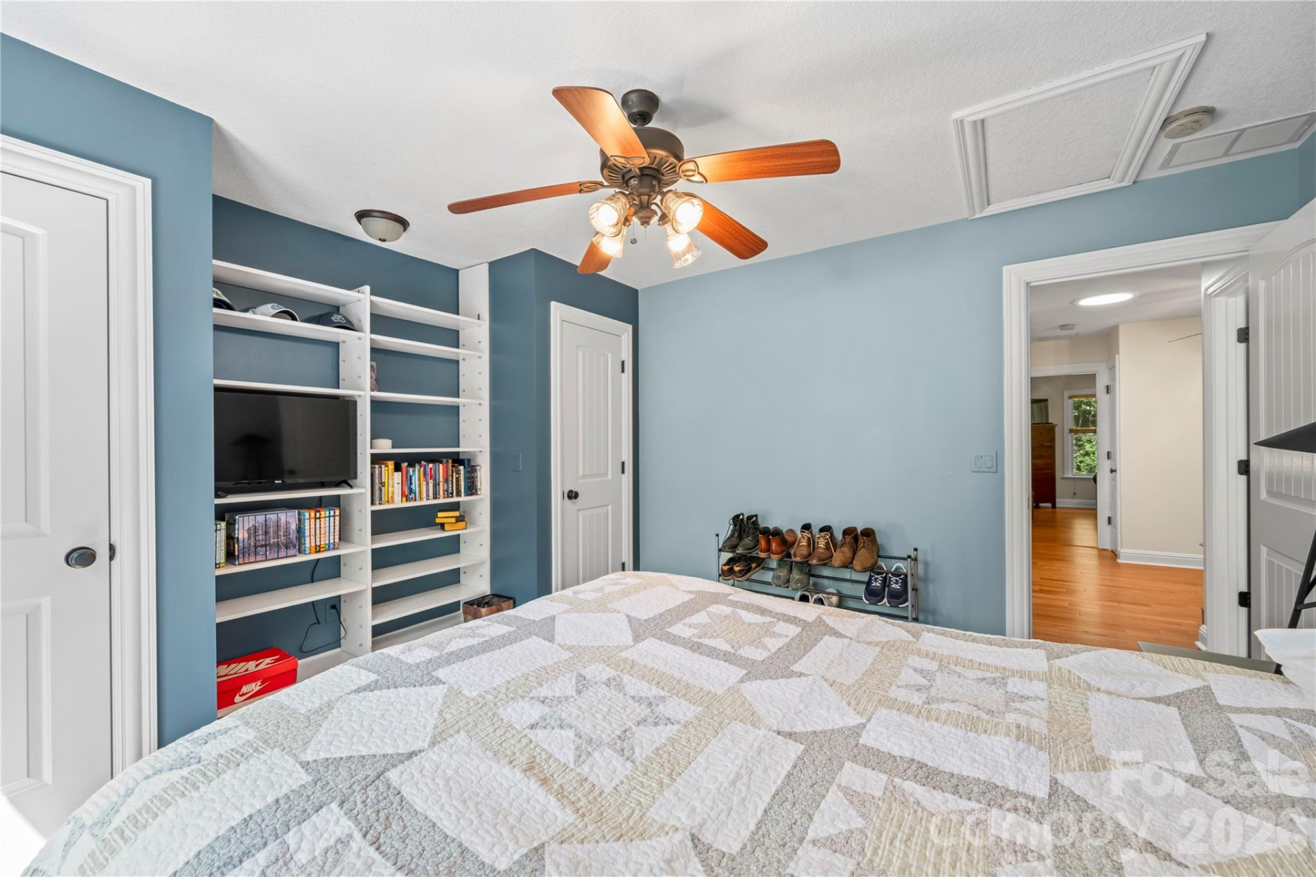 128 Churchill Downs Drive - Photo 23