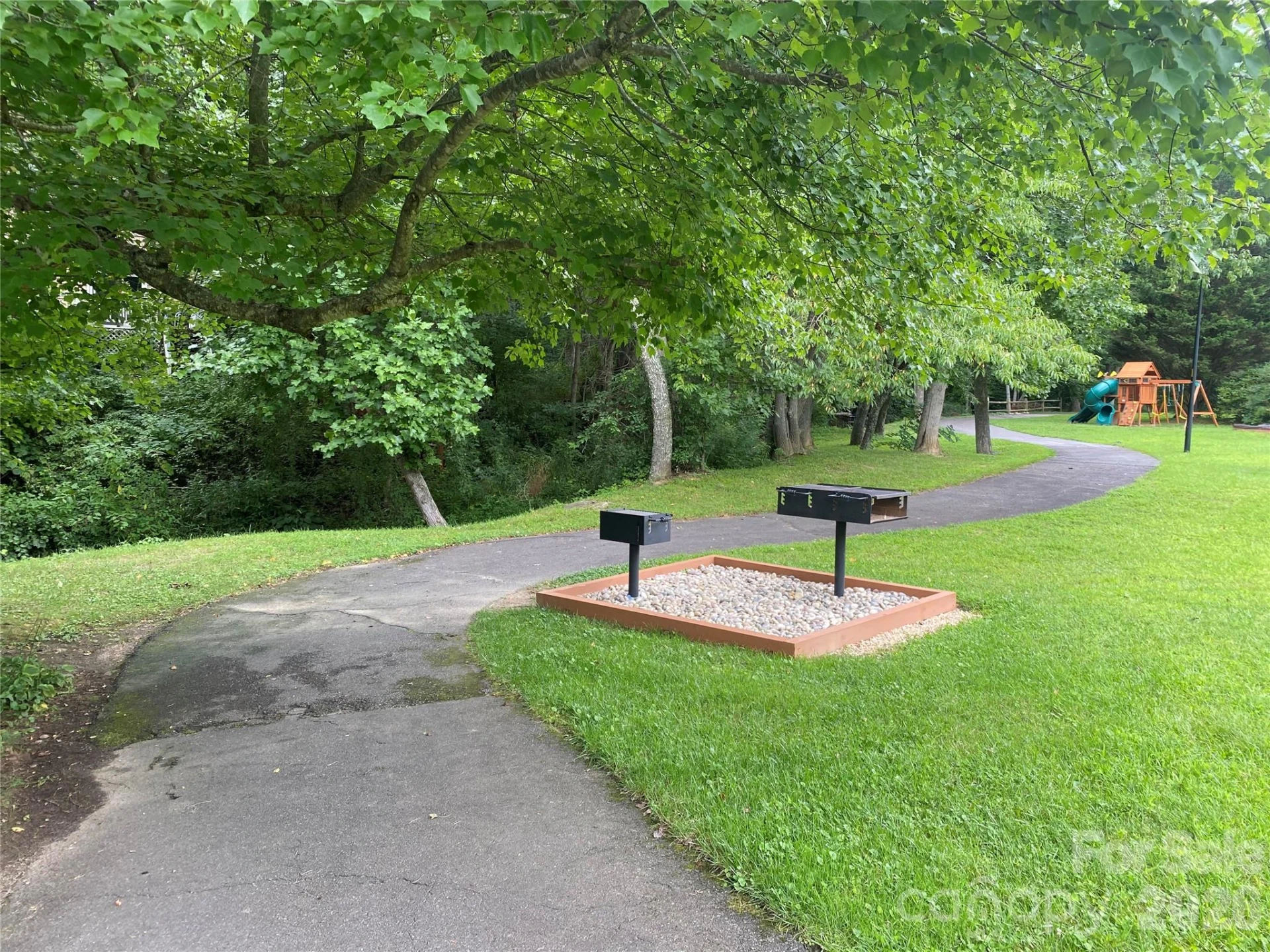 128 Churchill Downs Drive - Photo 46
